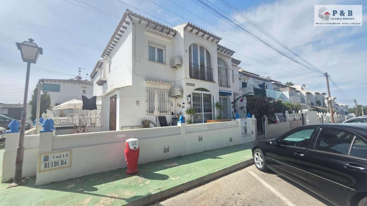 Продажа квартиры на Piso en Calle Ruidera s/n, Los Balcones - Los Altos del Edén, Torrevieja, Торревьеха
photo 1
