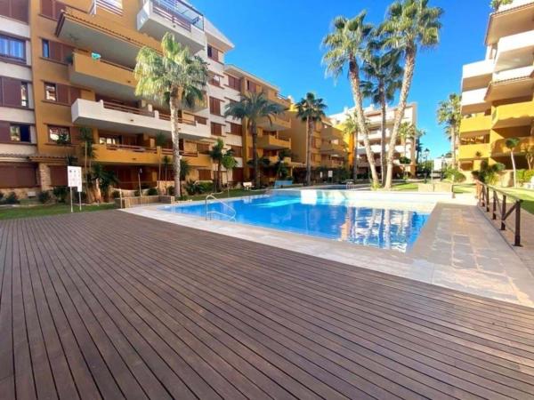 Sale of flat in Piso en Punta Prima, Torrevieja, Torrevieja
thumbnail 2