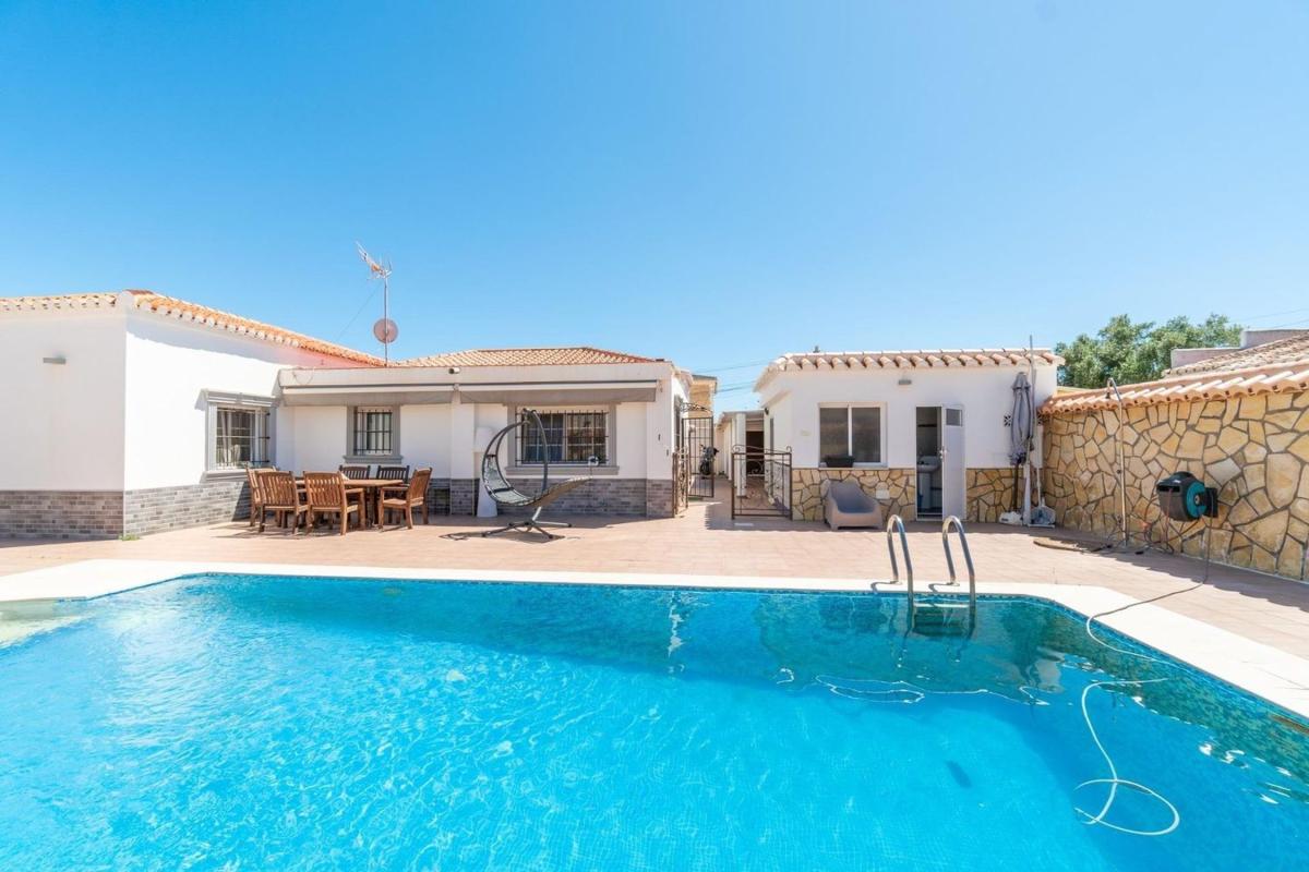 Propiedades en venta y alquiler en España photo 2