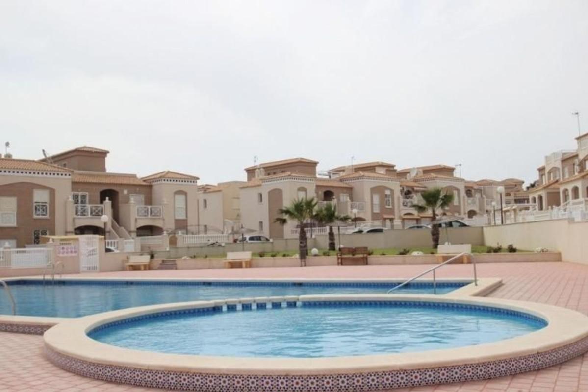 Продажа таунхауса в Chalet adosado en Aguas Nuevas, Torrevieja , Торревьеха photo 2