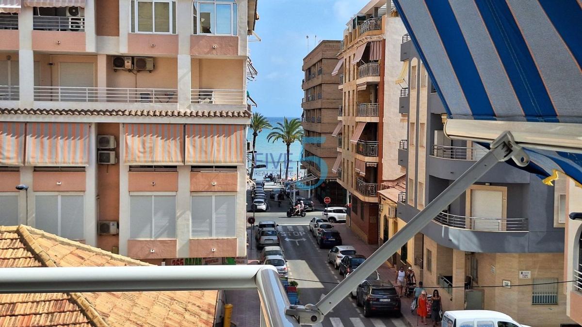 Продажа квартиры на Piso en Playa del Cura, Torrevieja, Торревьеха
photo 1