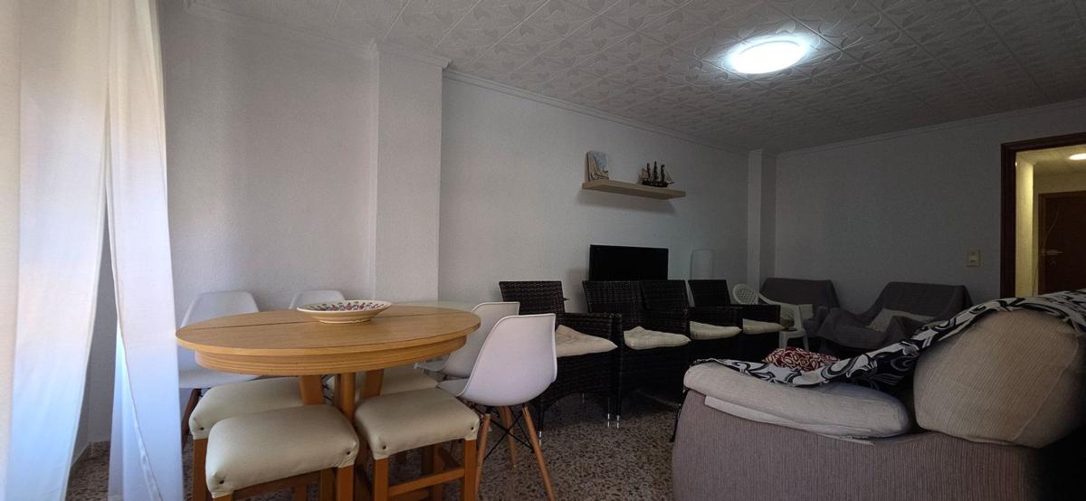 Venta de piso en Piso en Calle Monteagudo, 2, El Acequión, Torrevieja, Torrevieja
photo 2