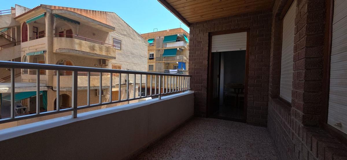 Venta de piso en Piso en Calle Monteagudo, 2, El Acequión, Torrevieja, Torrevieja
photo 5