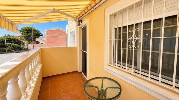 Chalet wolnostojący na sprzedaż w Casa o chalet en Zona los Frutales, Torrevieja, Torrevieja thumbnail 3