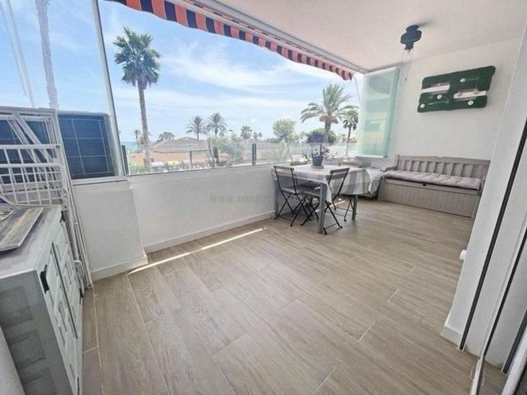 Venta de piso en Piso en Paseo de la Brisa, Cabo Cervera, Torrevieja, Torrevieja
photo 1