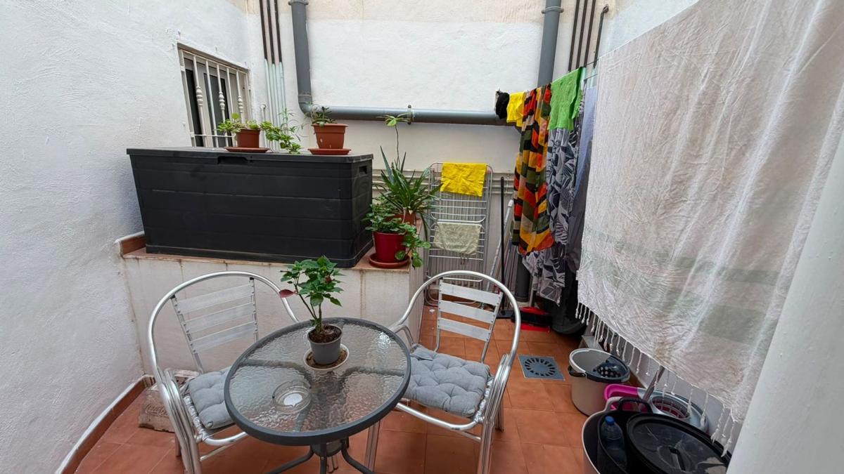 Sale of apartment in Piso en Calle Gumersindo, 65, Las Piscinas Naturales, Torrevieja, Torrevieja
photo 2