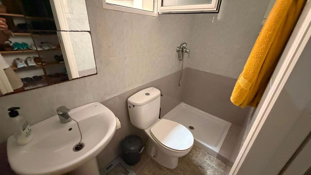 Sale of apartment in Piso en Calle Gumersindo, 65, Las Piscinas Naturales, Torrevieja, Torrevieja
photo 5