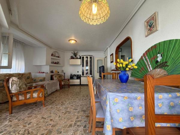Venta de piso en Piso en Las Piscinas Naturales, Torrevieja, Torrevieja
thumbnail 3