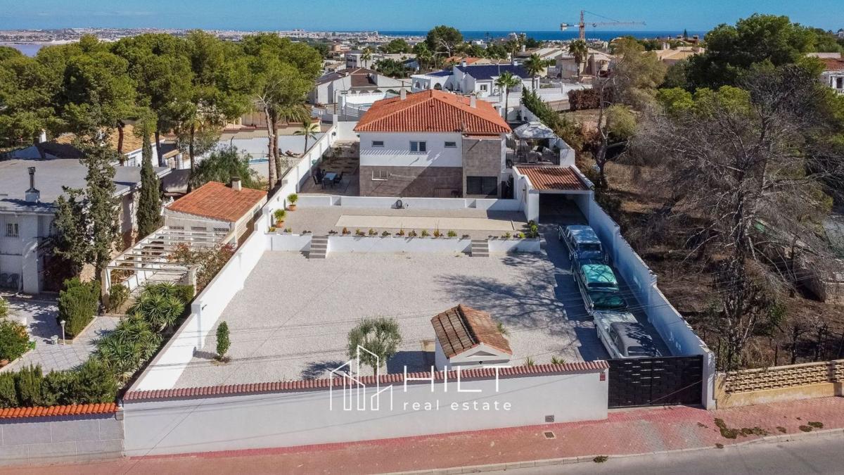 Продажа отдельного шале в Casa o chalet independiente en Los Balcones - Los Altos del Edén, Torrevieja, Торревьеха photo 4
