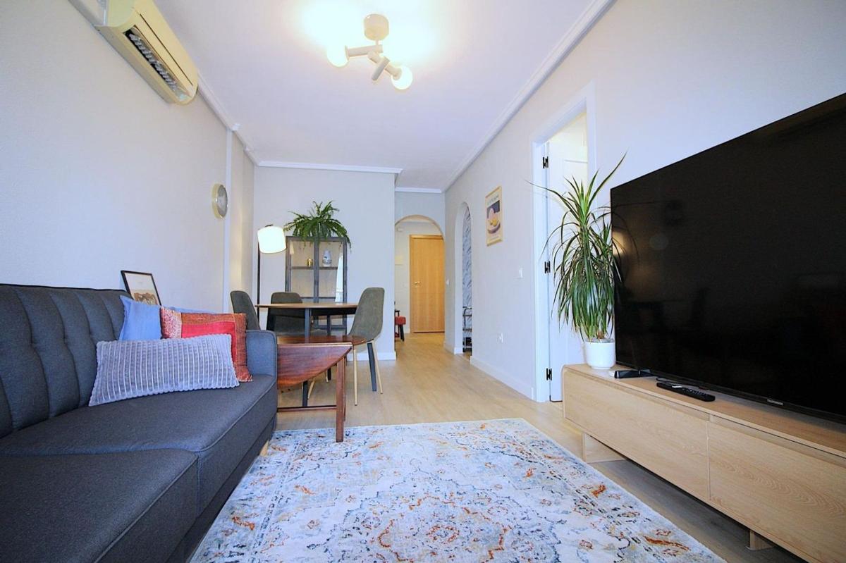 Venta de piso en Piso en Antonio Machado, Torrevieja, Torrevieja
photo 5