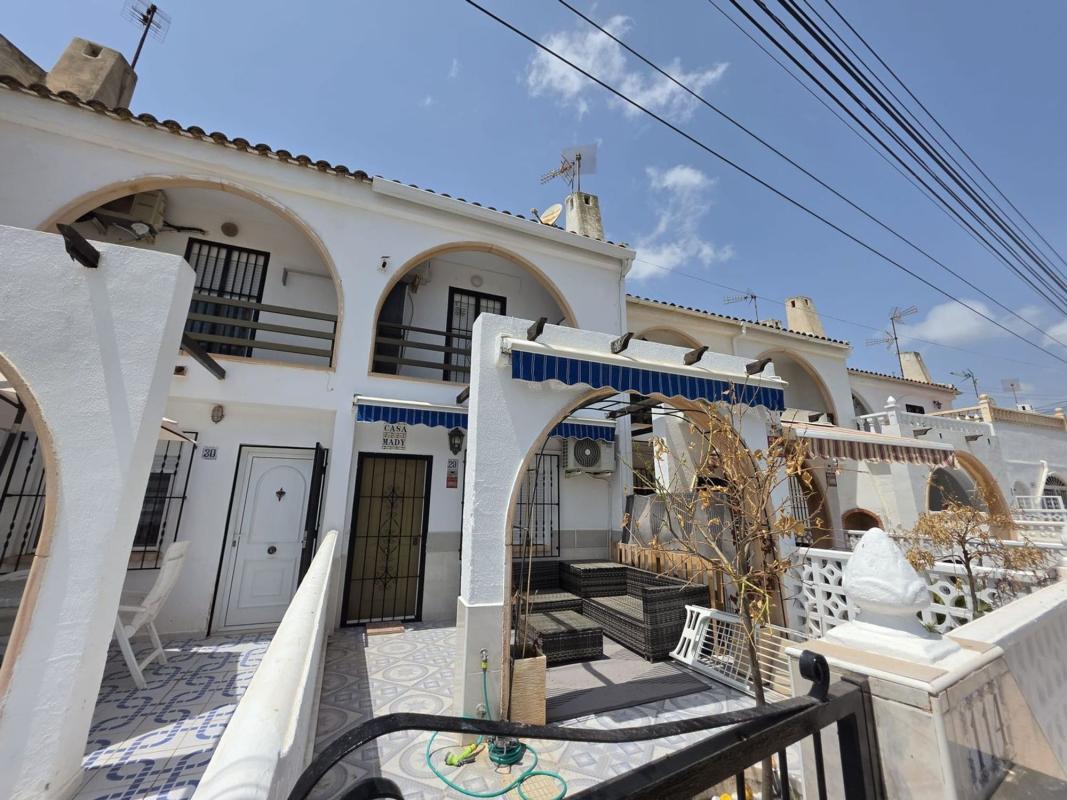 Venta de chalet adosado en Chalet adosado en Calle Pablo Picasso, La Siesta - El Salado - Torreta, Torrevieja , Torrevieja photo 3