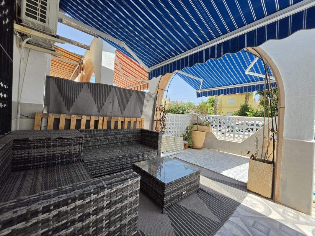 Venta de chalet adosado en Chalet adosado en Calle Pablo Picasso, La Siesta - El Salado - Torreta, Torrevieja , Torrevieja photo 4