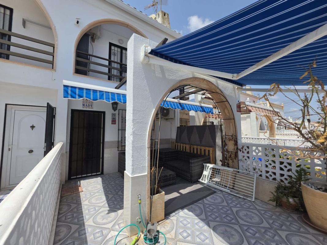 Venta de chalet adosado en Chalet adosado en Calle Pablo Picasso, La Siesta - El Salado - Torreta, Torrevieja , Torrevieja photo 5