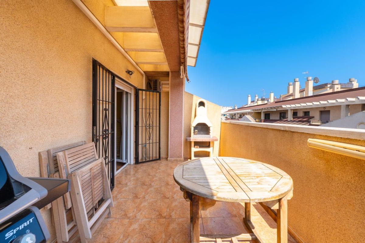 Продажа пентхауса на Ático en Calle Bilbao, 19, Parque de las Naciones, Torrevieja, Торревьеха photo 2