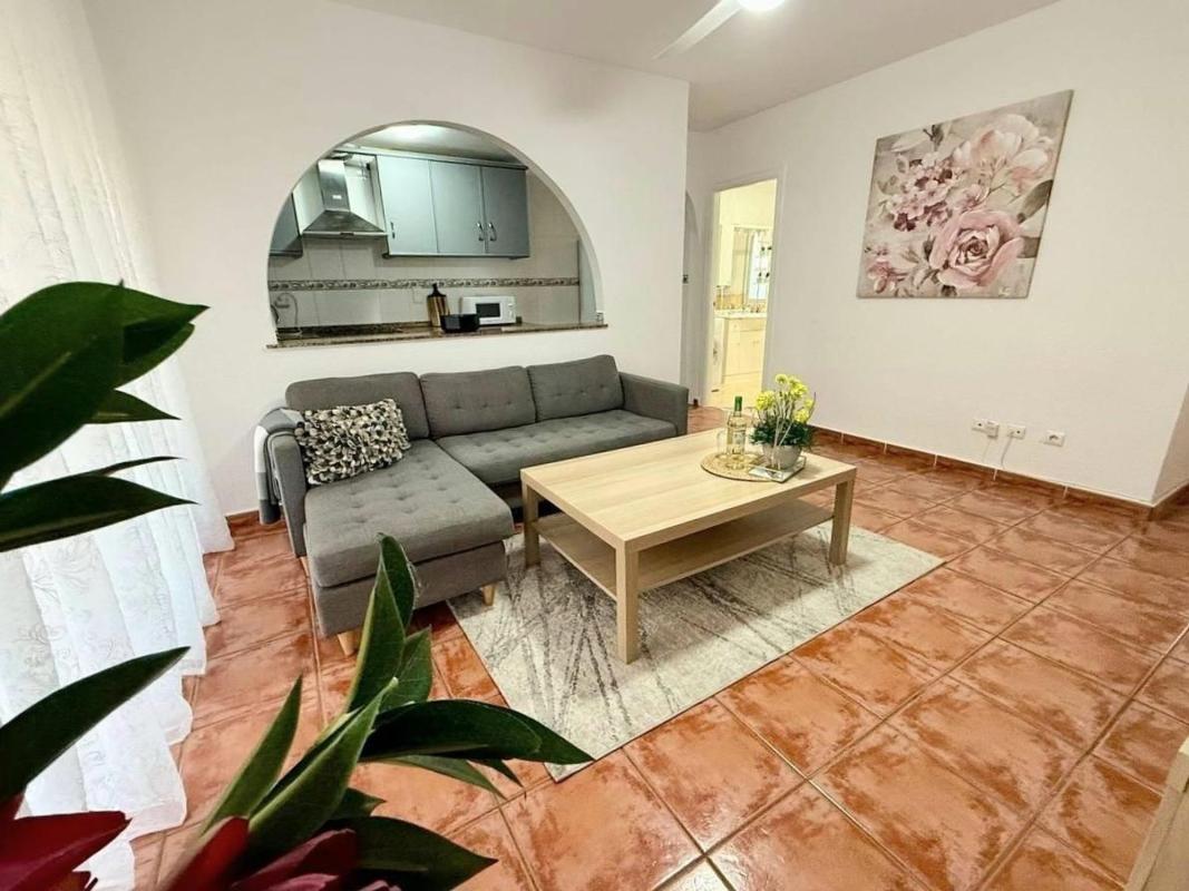 Sale of apartment in Piso en Las Piscinas Naturales, Torrevieja, Torrevieja
photo 5