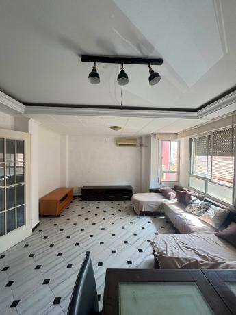 Продажа квартиры на Piso en Calle Bazan, El Molino, Torrevieja, Торревьеха
 photo 1