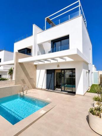 Chalet adosado en Calle Guadiana, 574, Villamartín, Orihuela photo 1