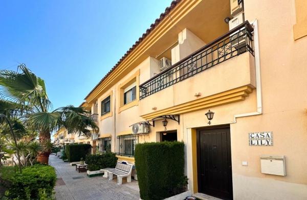Chalet adosado en Calle Mayor, La Zenia, Orihuela thumbnail 2