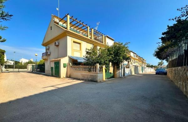 Chalet adosado en Calle Mayor, La Zenia, Orihuela thumbnail 3