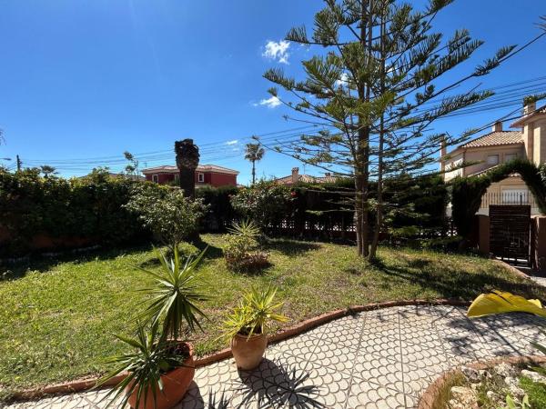 Casa o chalet independiente en Calle Levante, Aguas Nuevas, Torrevieja photo 4