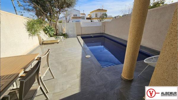 Chalet adosado en Avenida Comunidad Murciana, 117, Pueblo Latino, Pilar de la Horadada thumbnail 2