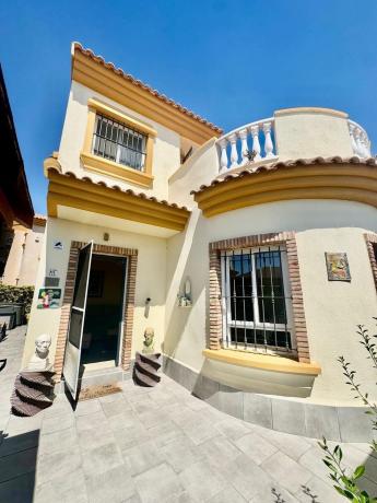 Casa o chalet independiente en Urbanizaciones, Guardamar del Segura photo 1