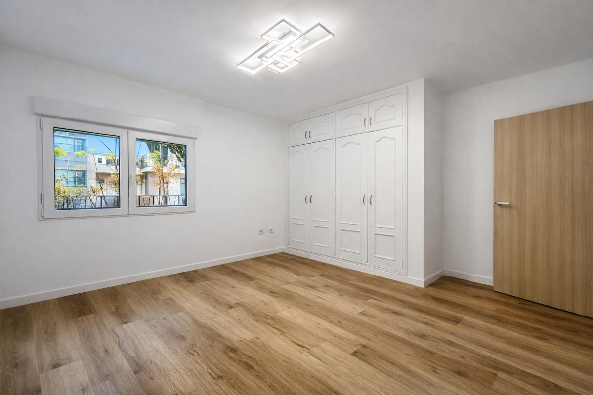 Продажа квартиры на carrer navarregui, 1, Сан-Хуан-де-Аликанте
photo 2