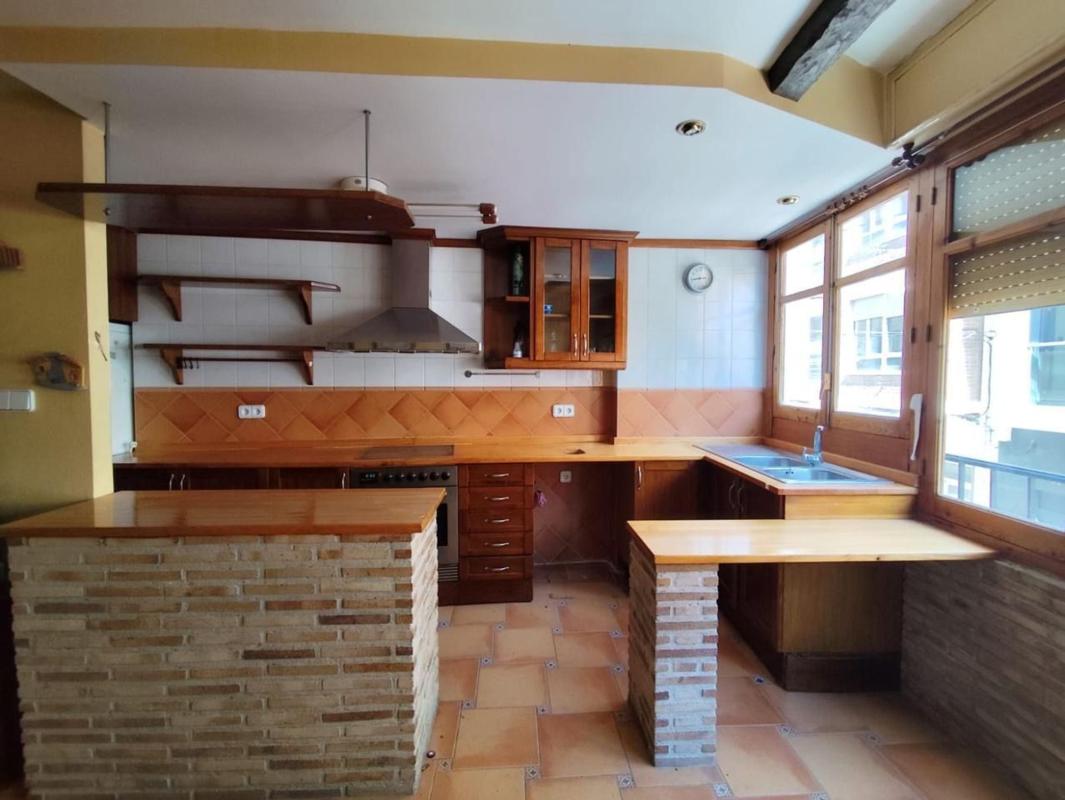 Properties for sale and rent in Spain photo 1