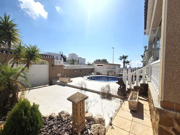 Casa o chalet independiente en Calle Aneto, 23, Las Filipinas, Orihuela photo 2