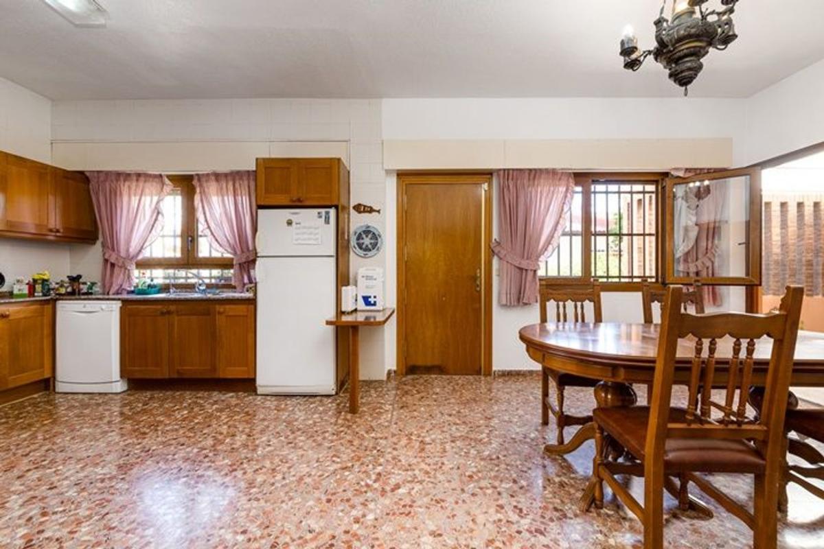 Недвижимость на продажу и в аренду в Испании photo 3