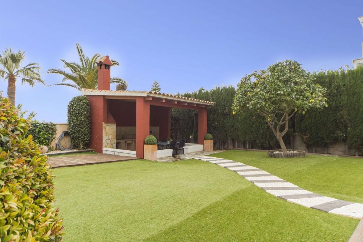 Properties for sale and rent in Spain photo 4