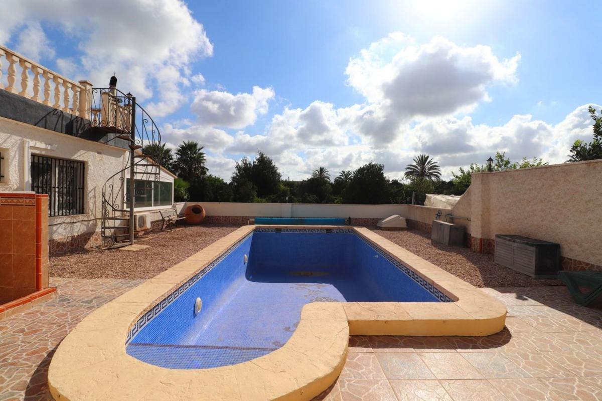 Properties for sale and rent in Spain photo 2