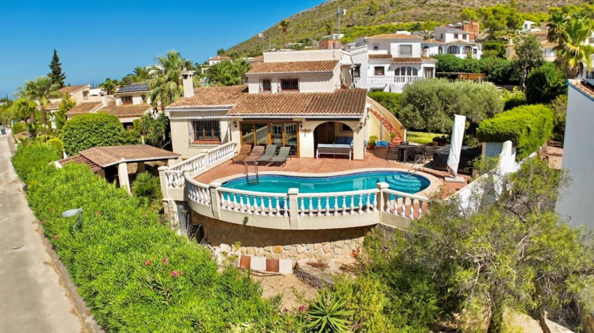 Propiedades en venta y alquiler en España photo 1
