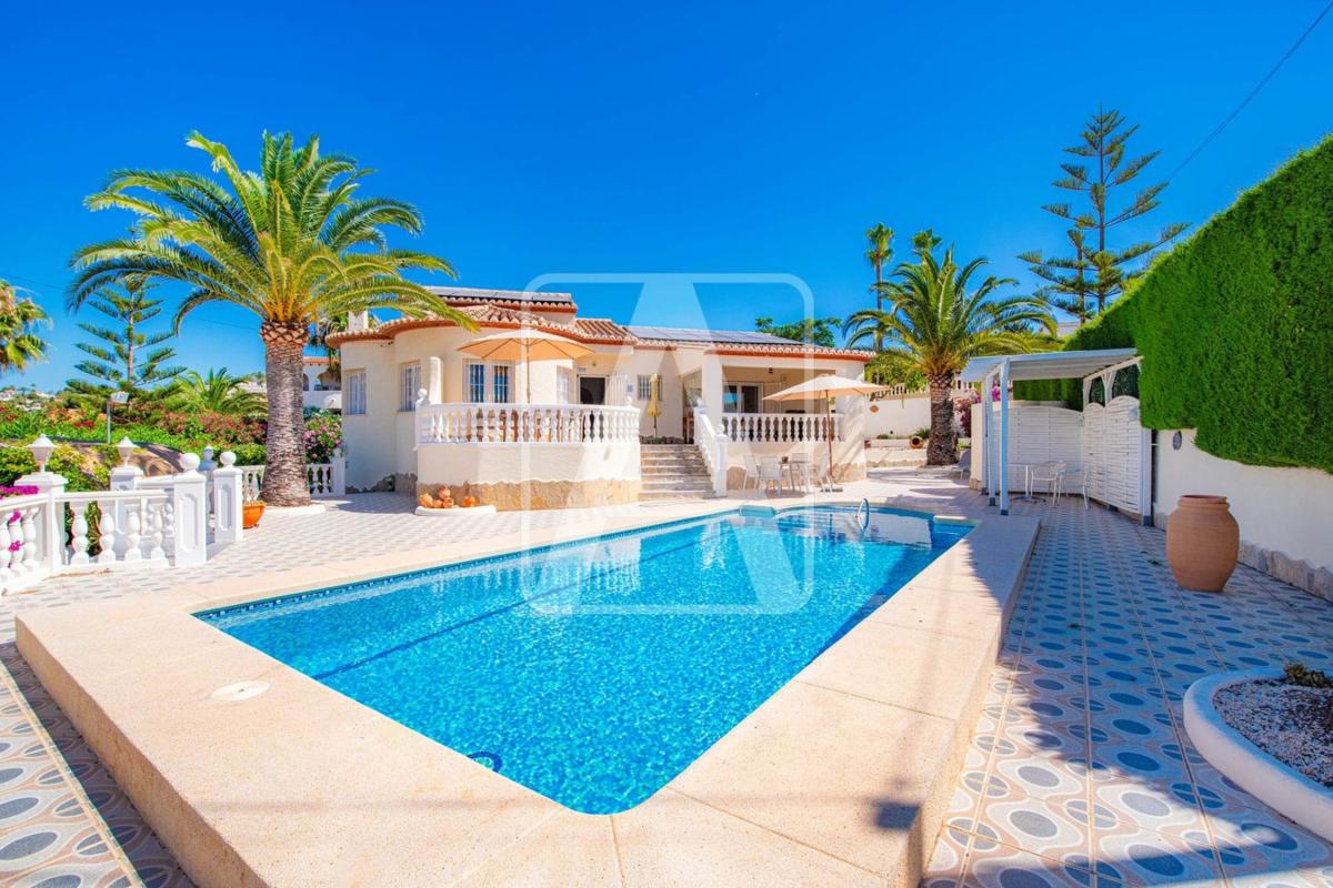 Sale of independent chalet in Casa o chalet en Cometa-Carrió, Calpe, Calpe
photo 1