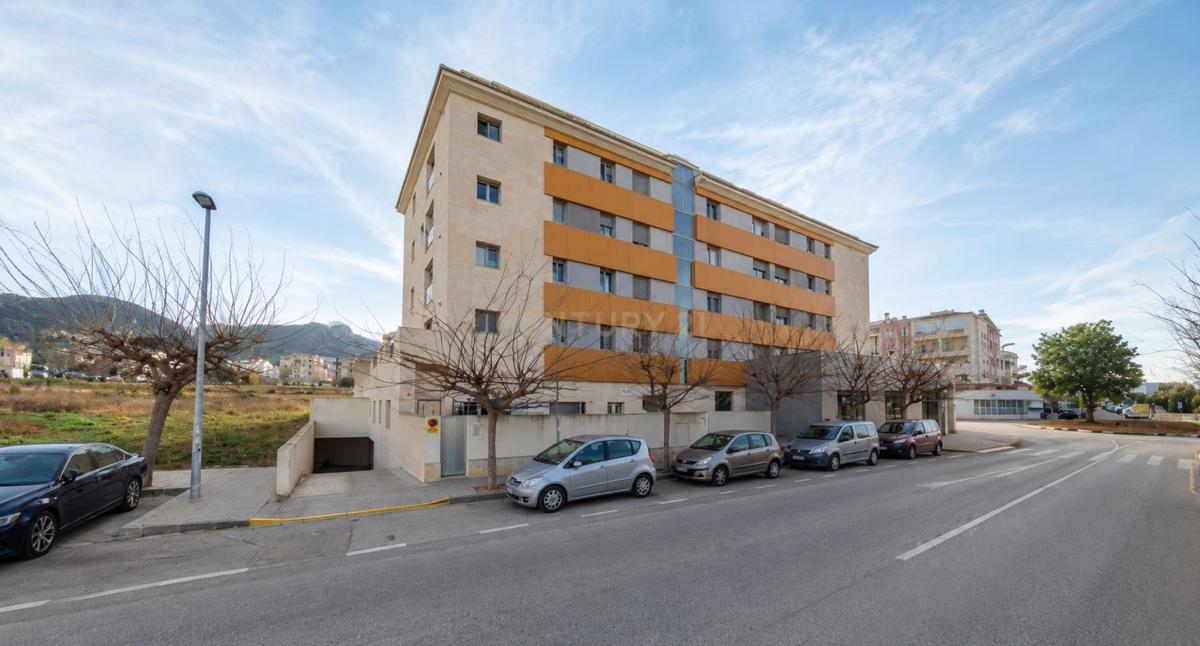 Продажа квартиры на Piso en Calle Pou del Posmó, 2, Centro, Pedreguer, Педрегер
photo 3