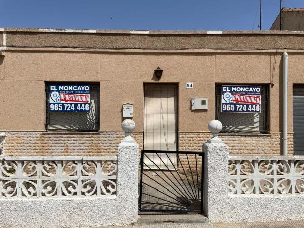 Independent chalet for sale in Calle Vicente Blasco Ibáñez, Benijofar
photo 1