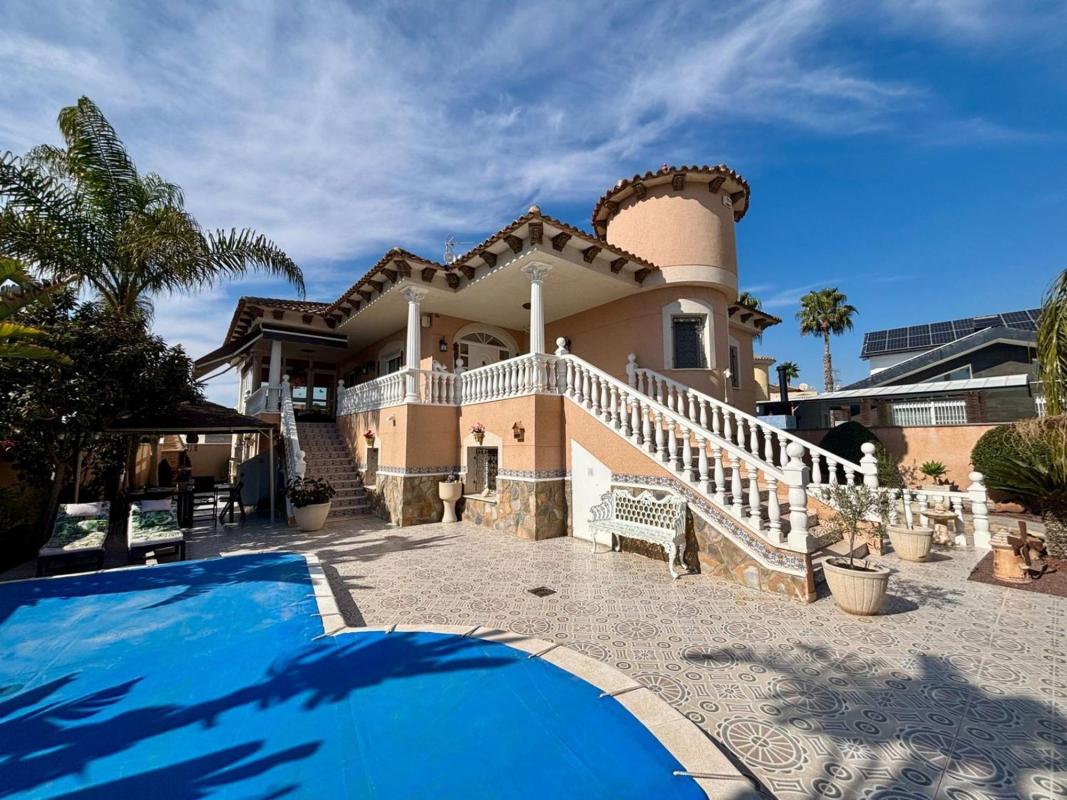 Sale of independent chalet in Calle Canónigo, 2 K, Benferri
photo 1