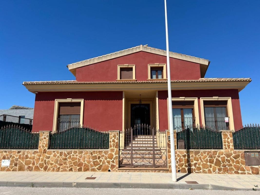 Sale of independent chalet in Calle las Palmas, 13, Almoradí
photo 1