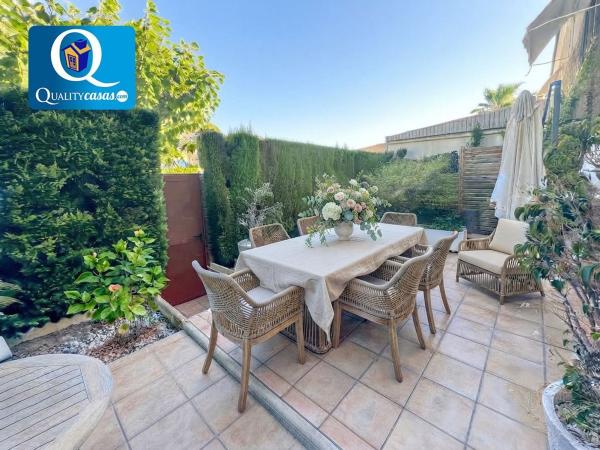Chalet independiente en venta en Casa o chalet en Calle Rómulo, La Albufereta, Alicante / Alacant, Alicante / Alacant
photo 1