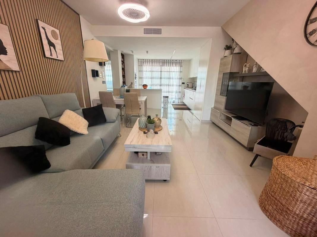 Venta de piso en Piso en Los Balcones - Los Altos del Edén, Torrevieja, Torrevieja
photo 2