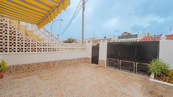 Chalet adosado en La Siesta - El Salado - Torreta, Torrevieja photo 4