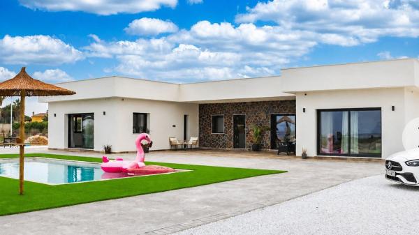Casa o chalet independiente en Avenida Garcia Rubira, Centro de la Ciudad Quesada, Rojales photo 1