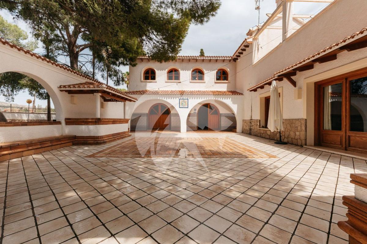 Propiedades en venta y alquiler en España photo 5