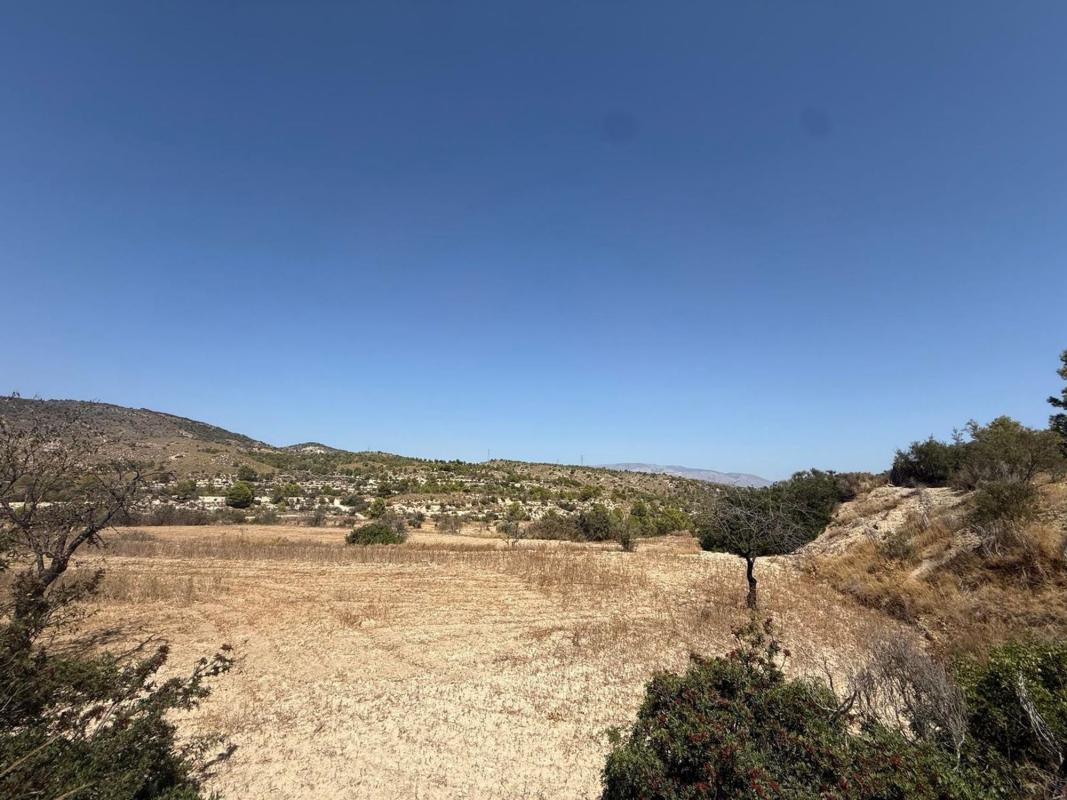 Terreno en venta en Aigües, Alicante photo 3