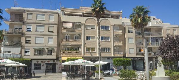 Ático en venta en  Ático en Calle Zoa, 19, Las Piscinas Naturales, Torrevieja, Torrevieja photo 2