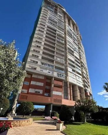 Продажа квартиры на Piso en Avenida del Municipi, 8, Pueblo Levante, Benidorm, Бенидорм
thumbnail 2