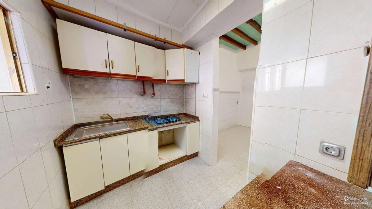 Продажа квартиры на Piso en Calle Antón Mas, Crevillente, Кревильенте
photo 1