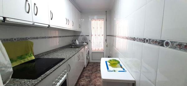 Venta de piso en Piso en Avenida de Cervantes, Zona Pueblo, Guardamar del Segura, Guardamar del Segura
 photo 4