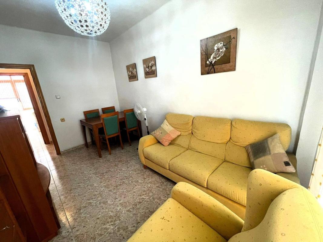Venta de piso en Piso en Princesa Mercedes, Alicante / Alacant, Alicante / Alacant
photo 1