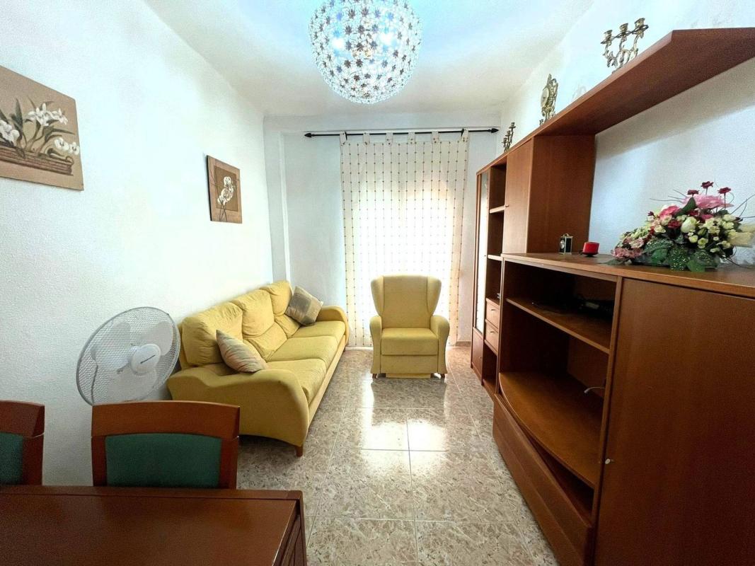 Venta de piso en Piso en Princesa Mercedes, Alicante / Alacant, Alicante / Alacant
photo 2